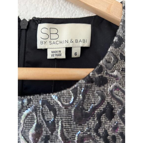 Sachin & Babi Sleeveless Silver Metallic Animal Print Jacquard Hi-Lo Gown Size 6 - Picture 11 of 12